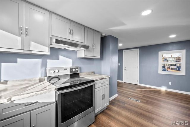 2221 Wolter Avenue, St Louis, MO 63114