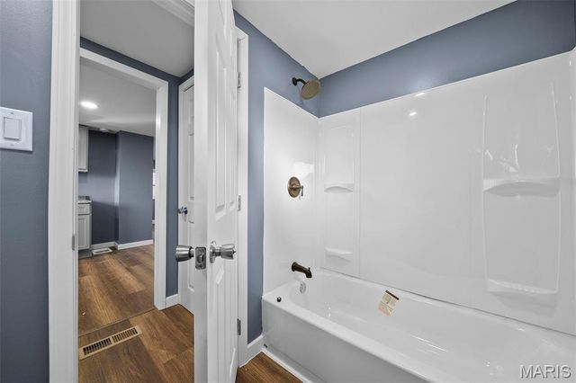 2221 Wolter Avenue, St Louis, MO 63114