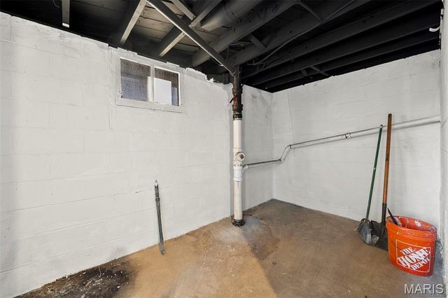 2221 Wolter Avenue, St Louis, MO 63114