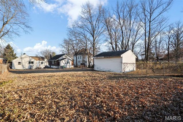 2221 Wolter Avenue, St Louis, MO 63114