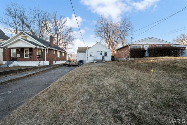 2221 Wolter Avenue, St Louis, MO 63114