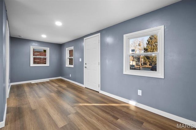 2221 Wolter Avenue, St Louis, MO 63114