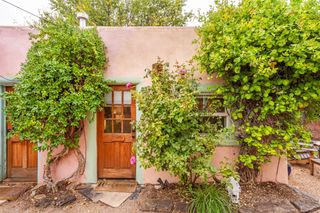 132 1/2 Duran C, Santa Fe, NM 87501