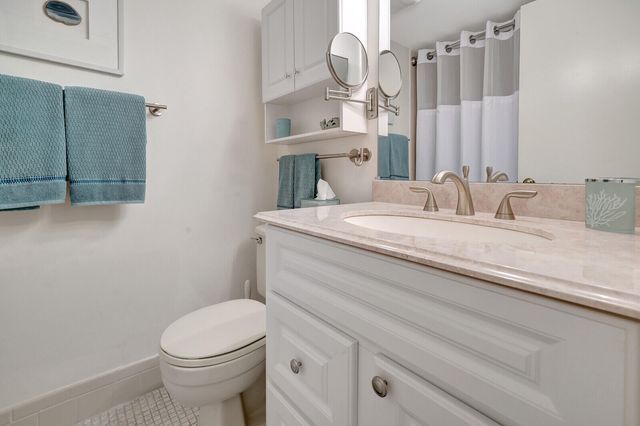 7547 S Oriole Boulevard 202, Delray Beach, FL 33446