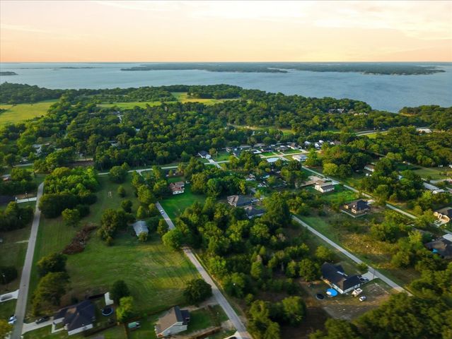 1641 Kapuna Drive, Tool, TX 75143