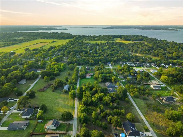 1641 Kapuna Drive, Tool, TX 75143