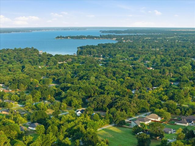 1641 Kapuna Drive, Tool, TX 75143