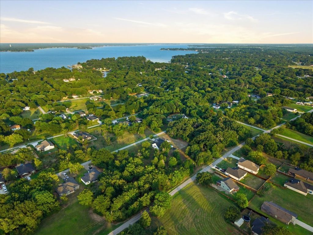 1641 Kapuna Drive, Tool, TX 75143