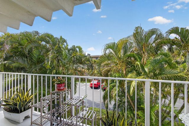 4001 S Ocean Boulevard 218, South Palm Beach, FL 33480