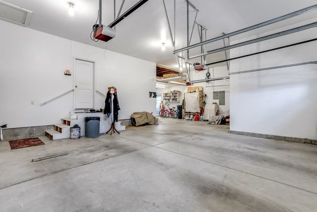 6813 W Northwind Cir, Wichita, KS 67205