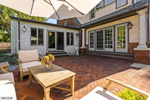 29 Orchard St, Mendham Boro, NJ 07945