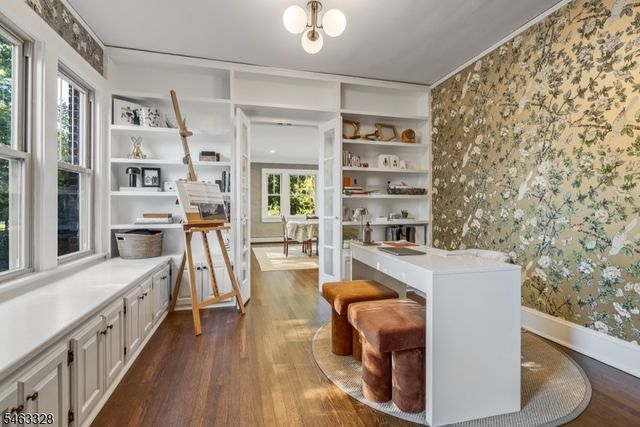 29 Orchard St, Mendham Boro, NJ 07945