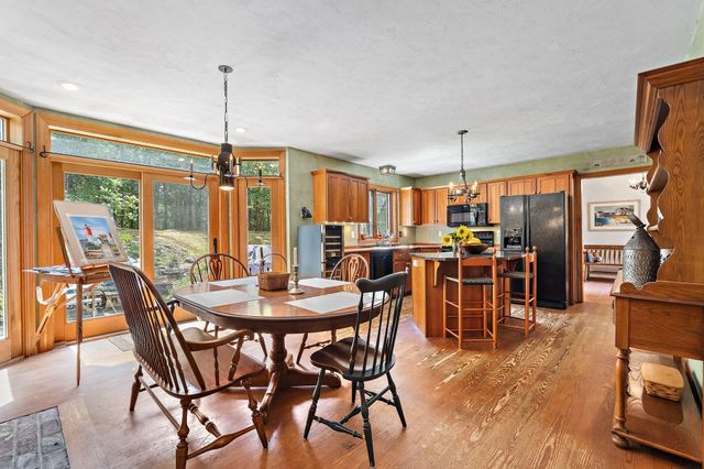 17 Hillside Drive, Townsend, MA 01469