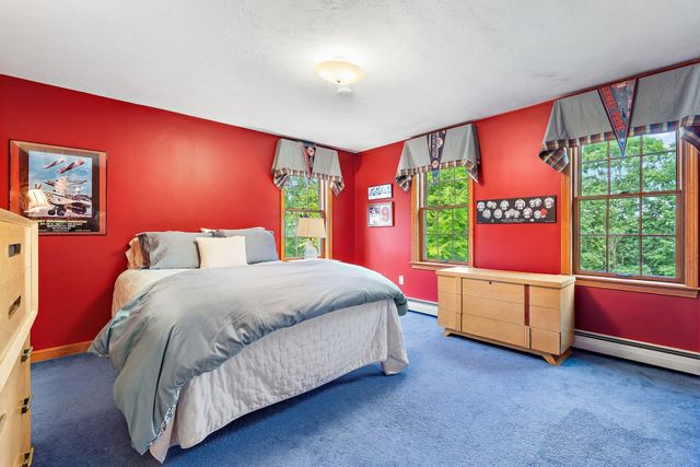 17 Hillside Drive, Townsend, MA 01469