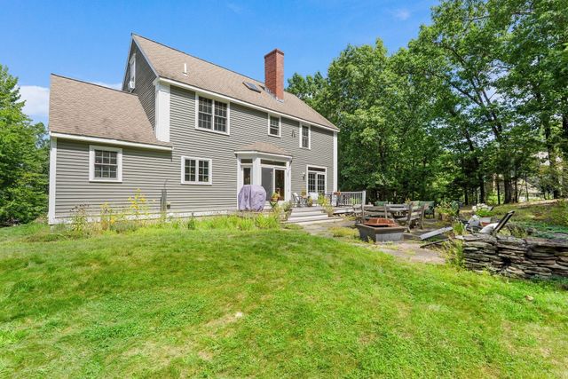 17 Hillside Drive, Townsend, MA 01469