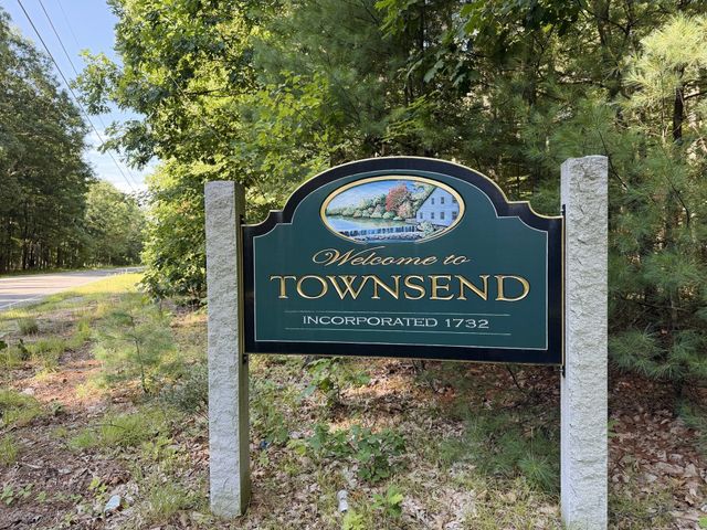 17 Hillside Drive, Townsend, MA 01469