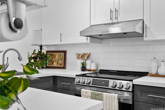 444 Lunalilo Home Road 327, Honolulu, HI 96825