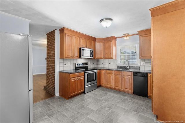 6239 Milford Road, Fayetteville, NC 28303