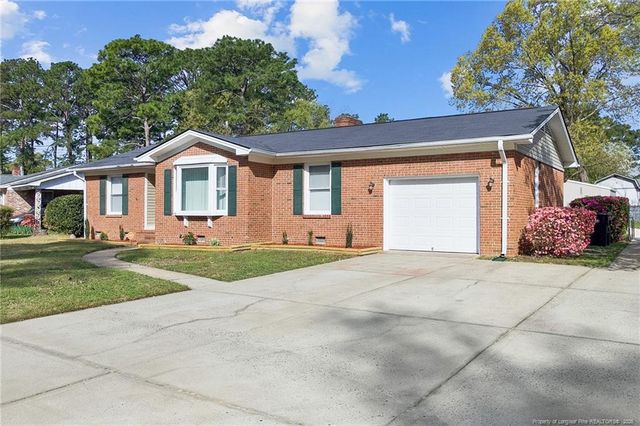 6239 Milford Road, Fayetteville, NC 28303