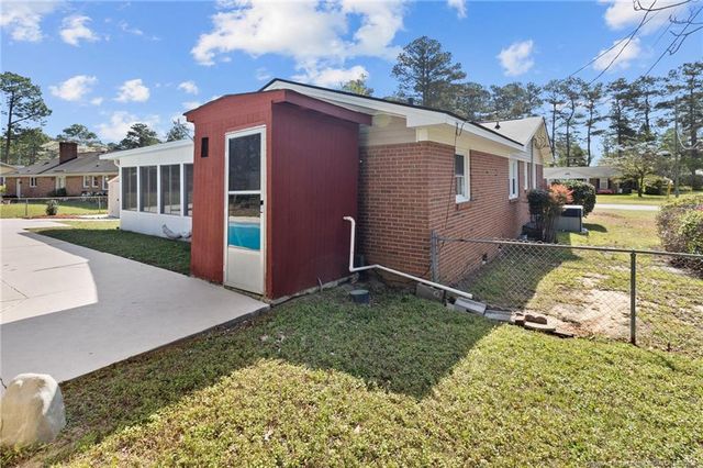 6239 Milford Road, Fayetteville, NC 28303