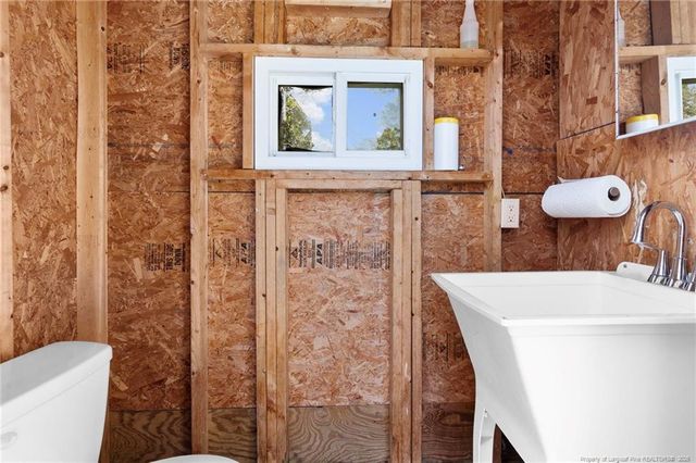 6239 Milford Road, Fayetteville, NC 28303