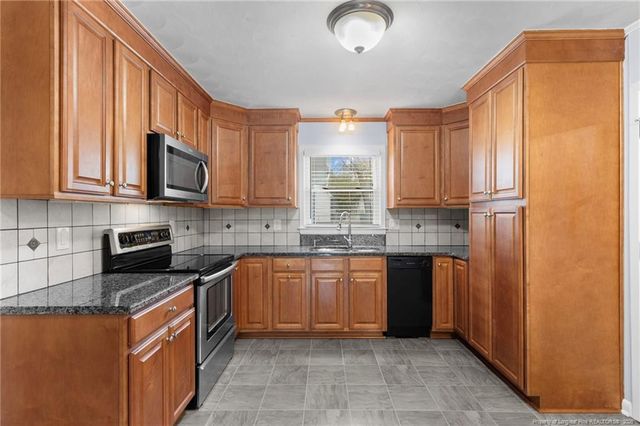 6239 Milford Road, Fayetteville, NC 28303