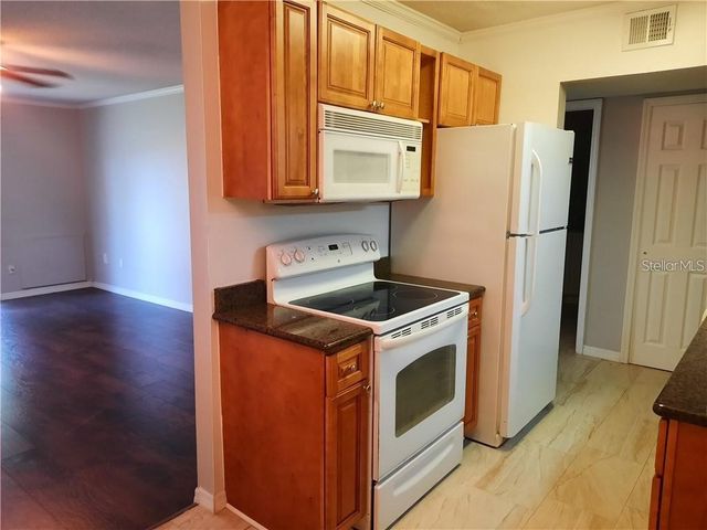 1695 LEE ROAD B210, Winter Park, FL 32789