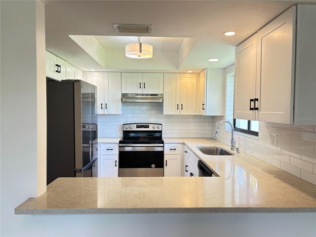 350 BARCELONA DRIVE 350, Bradenton, FL 34210