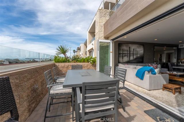 700 S The Strand 106, Oceanside, CA 92054