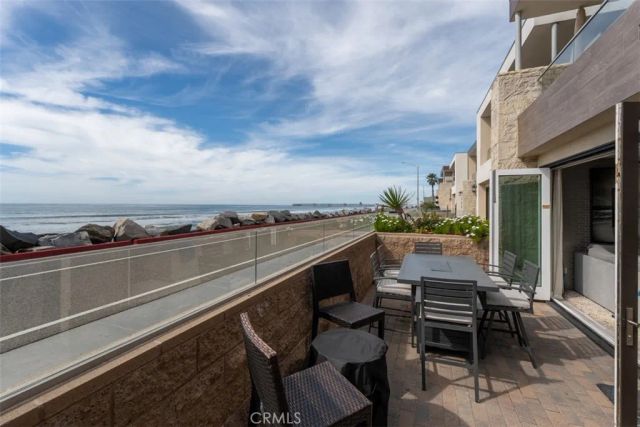 700 S The Strand 106, Oceanside, CA 92054