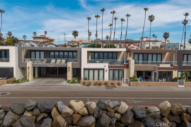 700 S The Strand 106, Oceanside, CA 92054