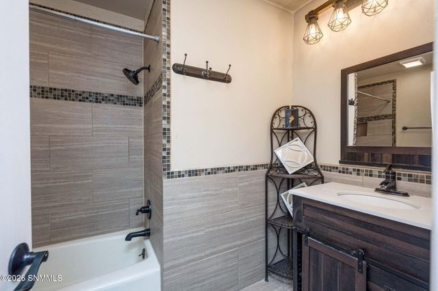 3204 Jupiter Road, Las Cruces, NM 88012