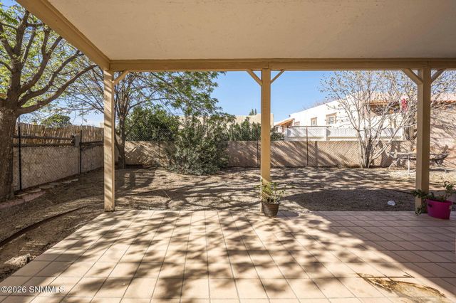 3204 Jupiter Road, Las Cruces, NM 88012