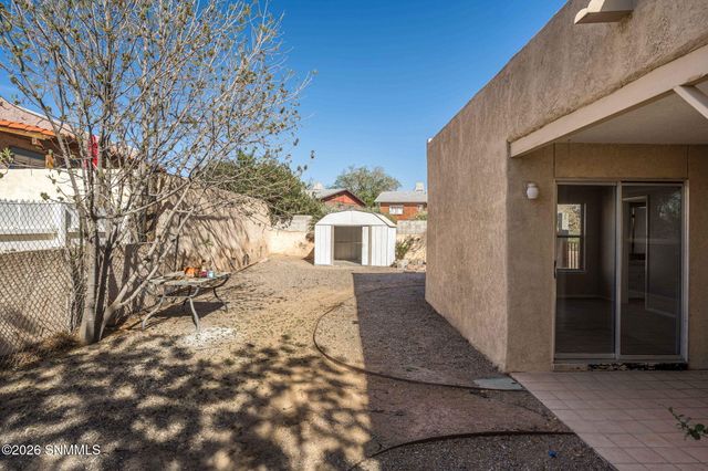 3204 Jupiter Road, Las Cruces, NM 88012