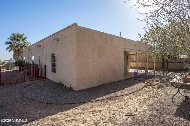 3204 Jupiter Road, Las Cruces, NM 88012