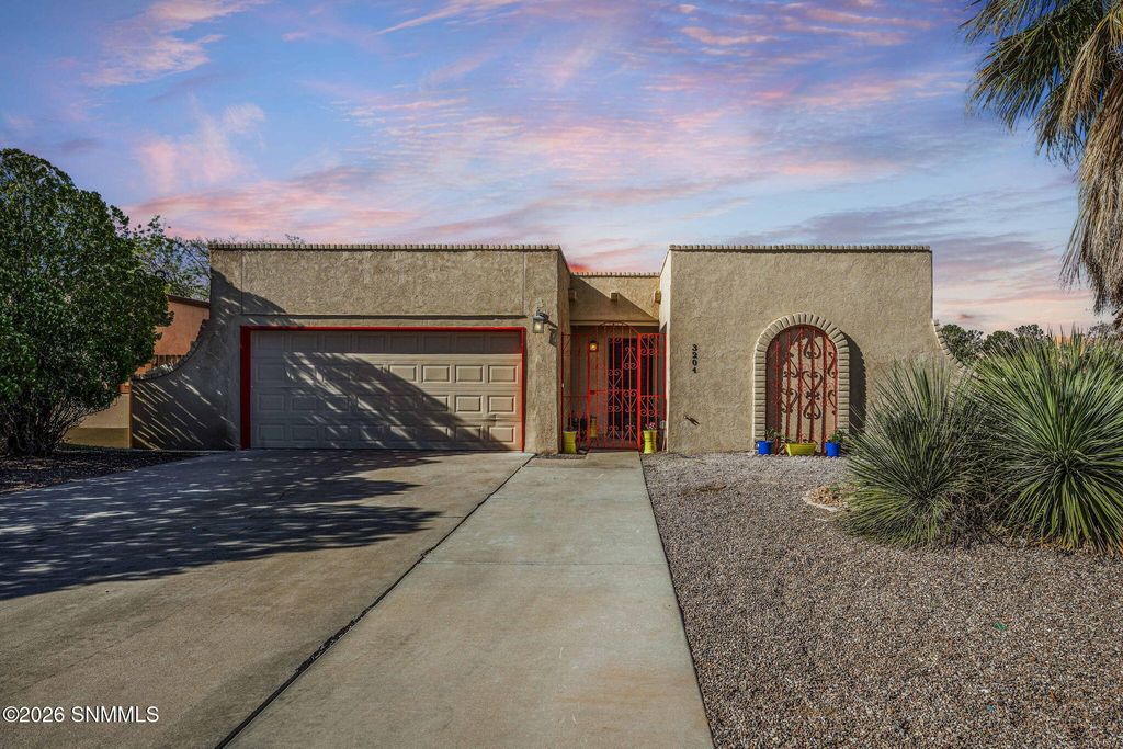 3204 Jupiter Road, Las Cruces, NM 88012