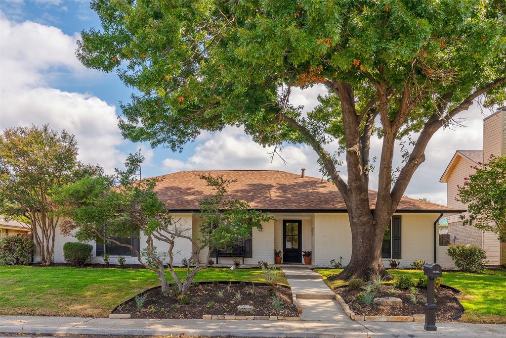 1919 Maxwell Drive, Lewisville, TX 75077 — exterior