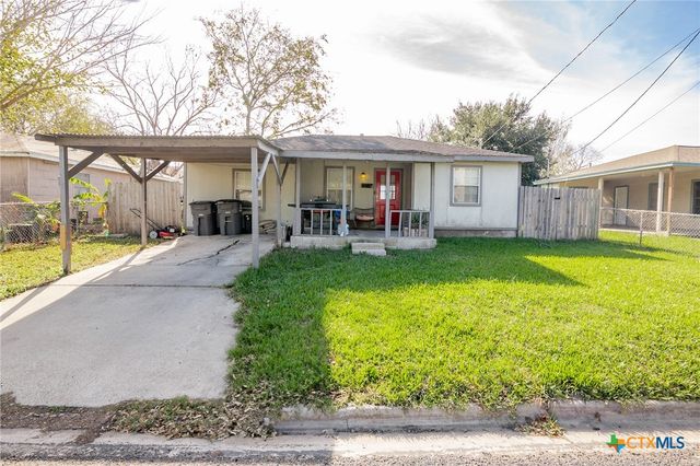 705 E Hiller Street, Victoria, TX 77901