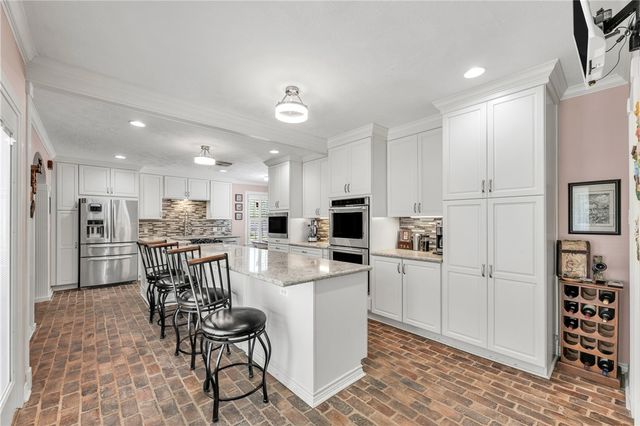404 Hensel Avenue, Bryan, TX 77801