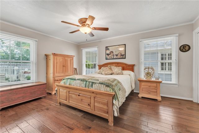 404 Hensel Avenue, Bryan, TX 77801