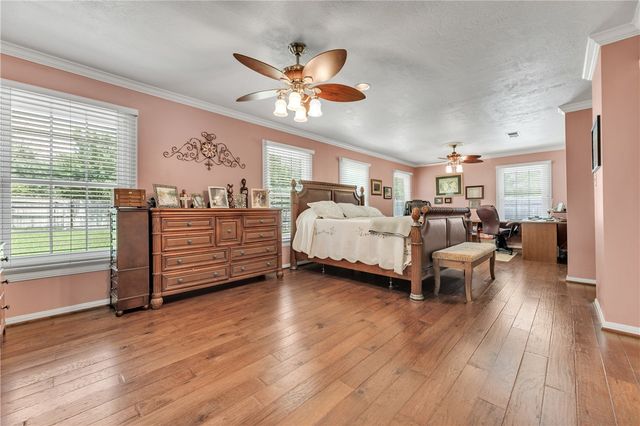 404 Hensel Avenue, Bryan, TX 77801