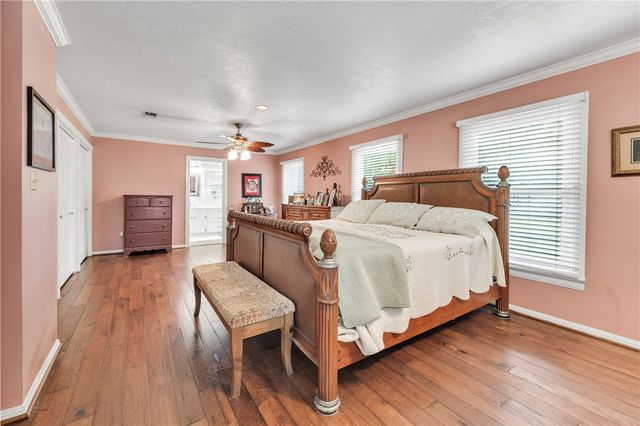 404 Hensel Avenue, Bryan, TX 77801