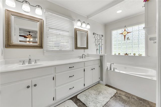 404 Hensel Avenue, Bryan, TX 77801