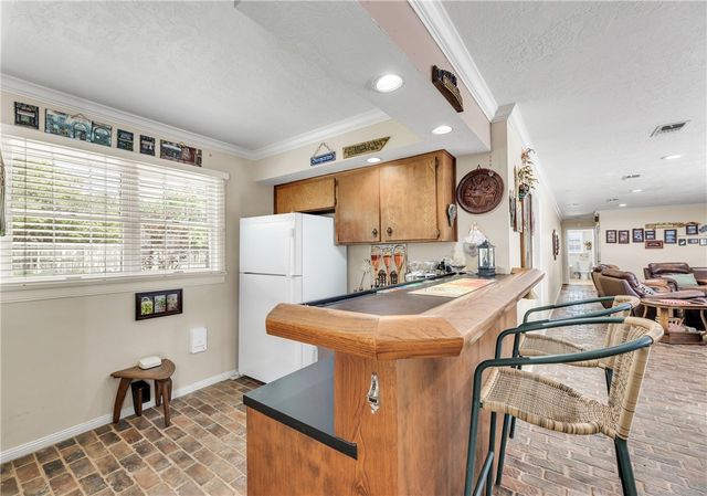 404 Hensel Avenue, Bryan, TX 77801