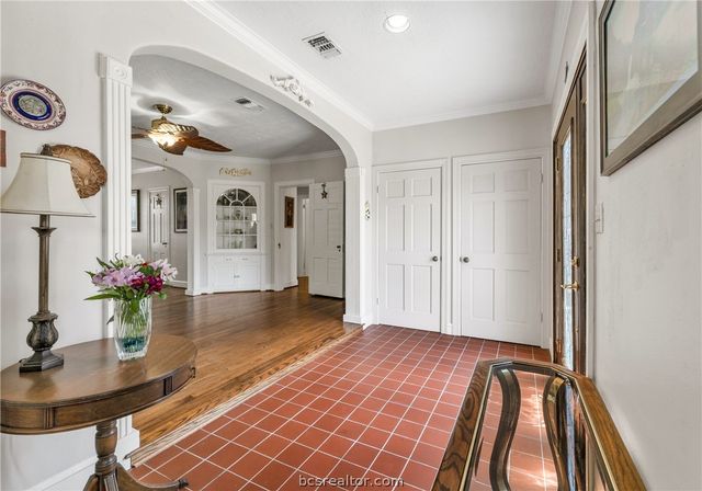 404 Hensel Avenue, Bryan, TX 77801