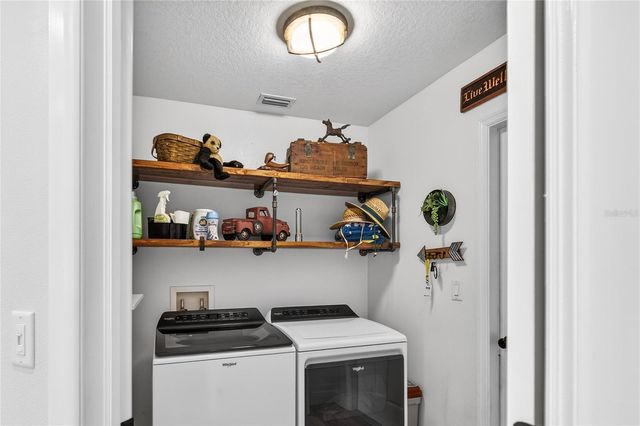 8052 WATERBURY WAY, Mount Dora, FL 32757