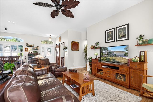 8052 WATERBURY WAY, Mount Dora, FL 32757