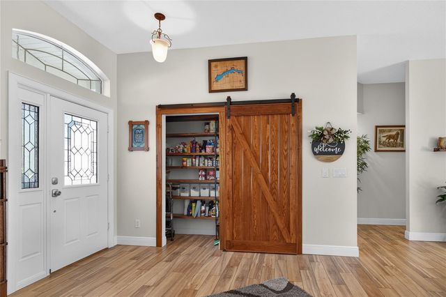 8052 WATERBURY WAY, Mount Dora, FL 32757