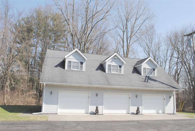 4450 Golf Club Road, Genoa Township, MI 48843