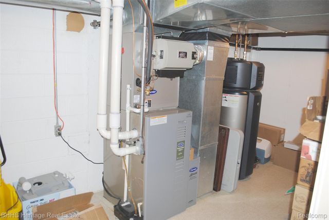 4450 Golf Club Road, Genoa Township, MI 48843